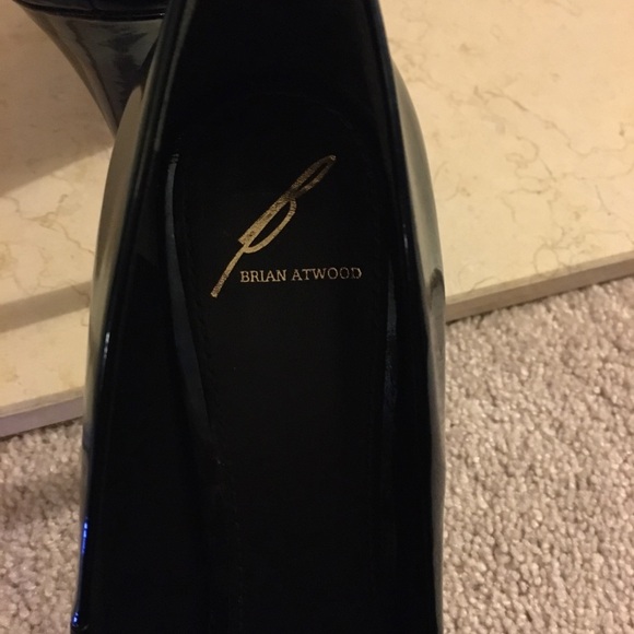 B. Brian Atwood NWT Bambola Oil Slick Peep Pumps - Picture 6 of 8